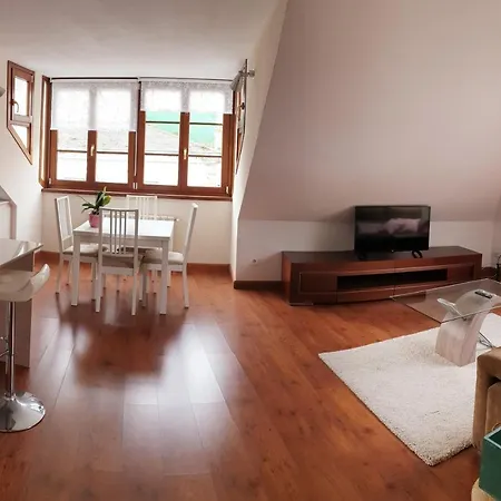 Atico Cine Colon Apartment Ribadeo Exterior photo